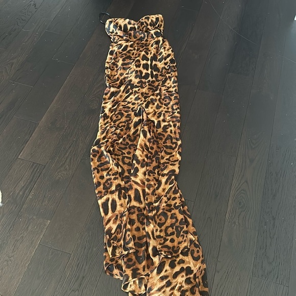 Leopard Gown​​​ - Picture 7 of 10